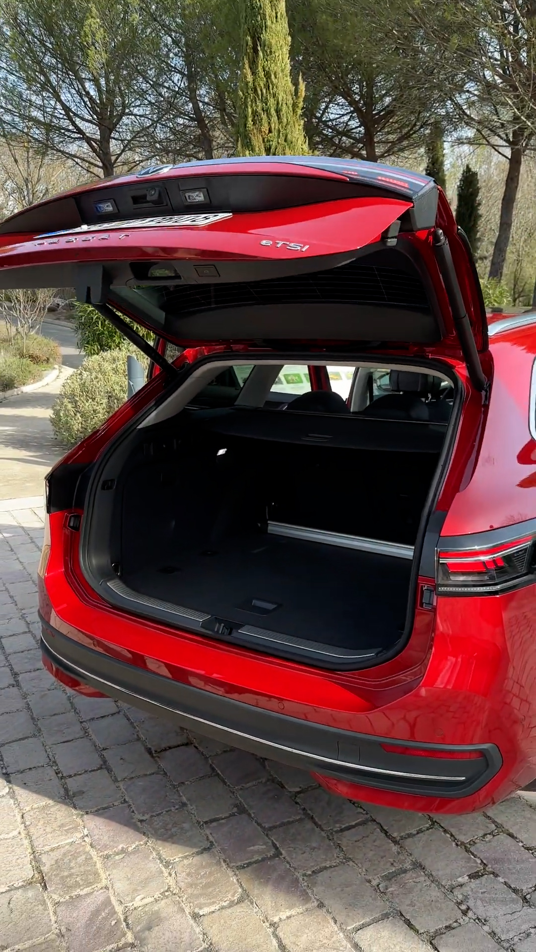 The spacious trunk capacity of the Volkswagen Passat