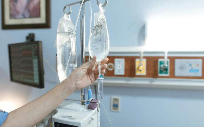 Sueros vitaminados vuelven a generar preocupación tras muertes en Sonora