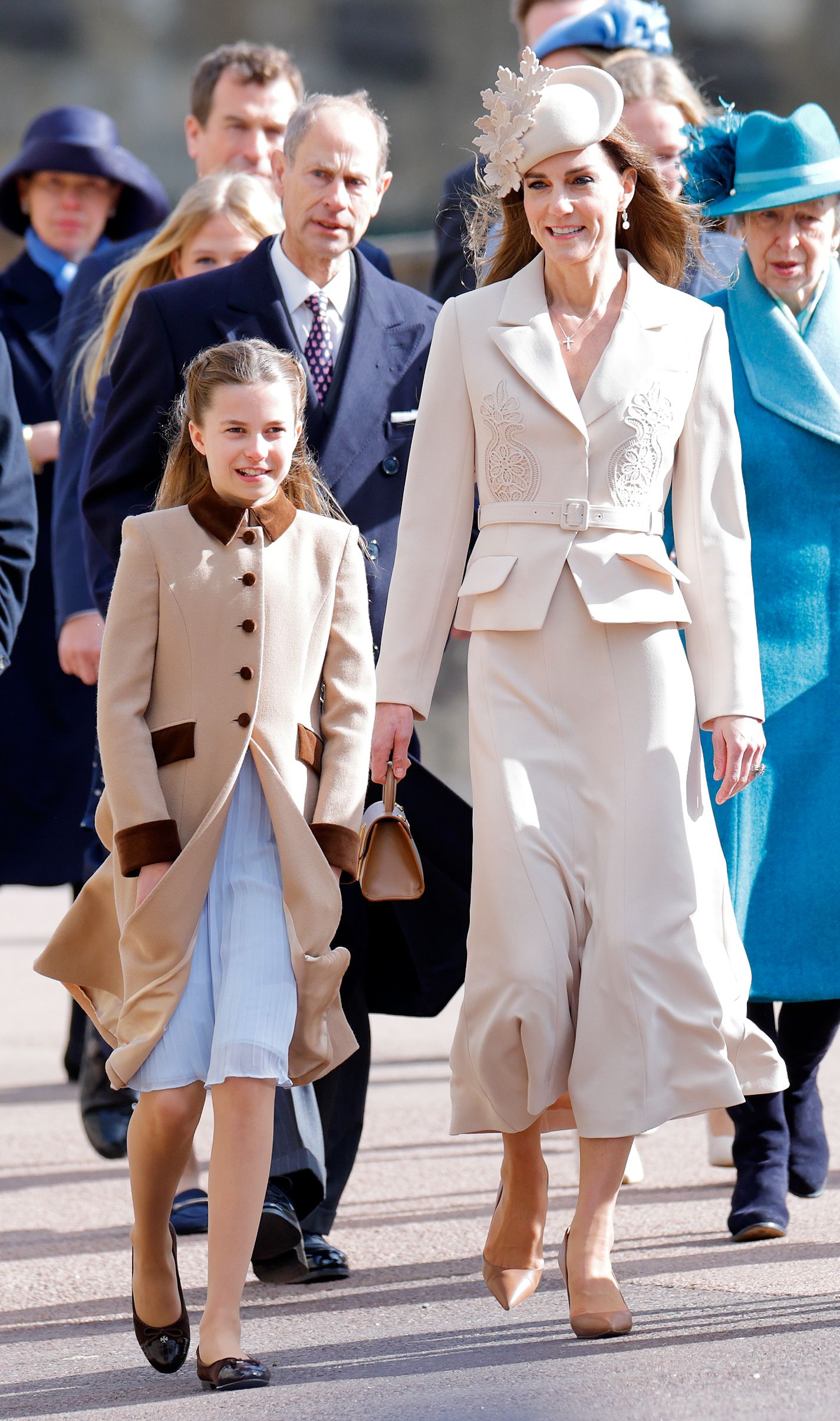 Princess Charlotte looks more like her mom than ever in new Easter photos<br><br>