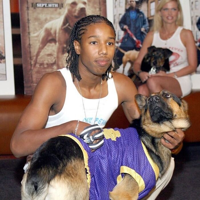 44 historical moments that show the unchanging bond between dogs and ...