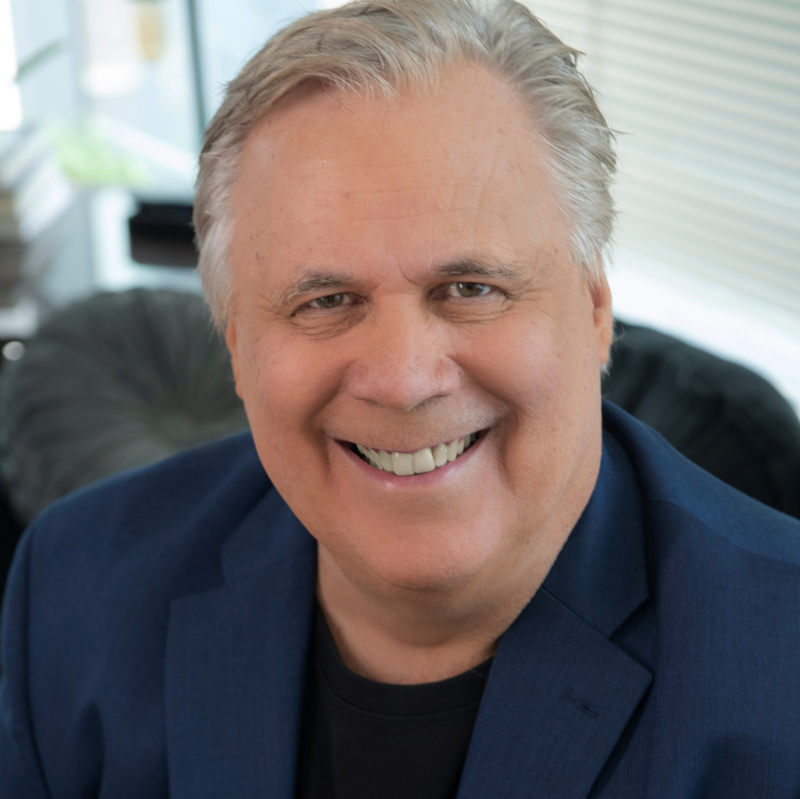 NBC 5 adds Richard Roeper, renowned media personality, to its talent roster