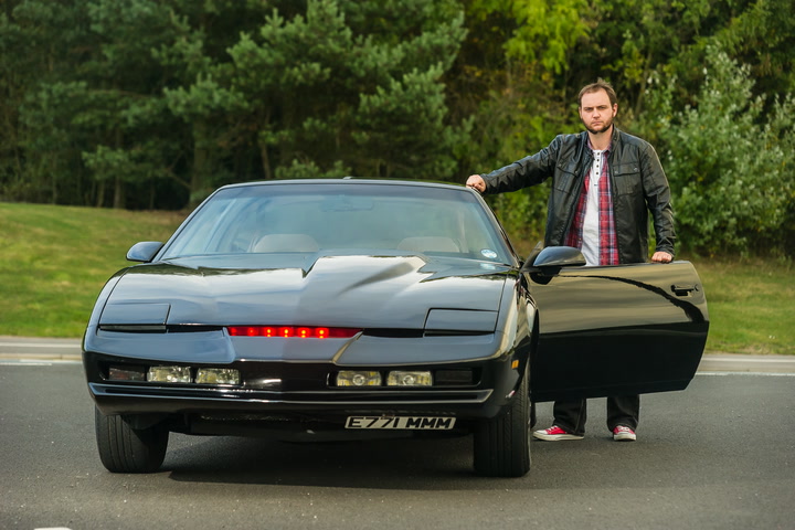 Real life Knight Rider: Fan spends over $22,000 recreating iconic car