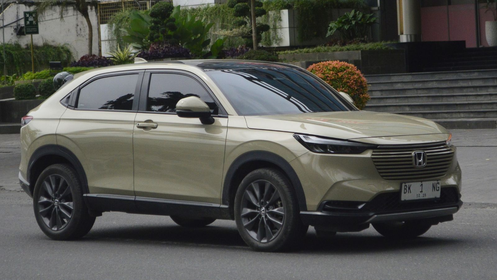 19 cars with AWD systems Canadians say aren’t worth paying extra for