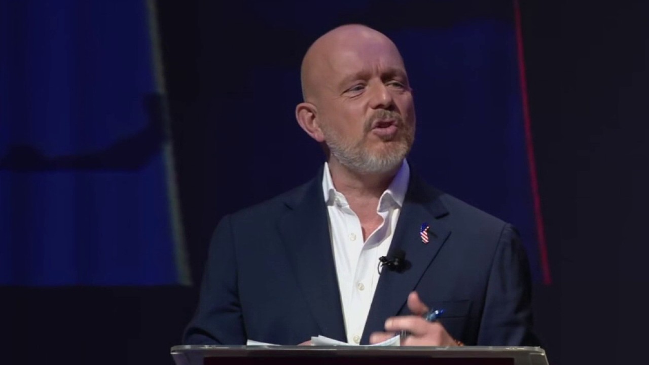 Trump endorses Republican Steve Hilton in California governor race