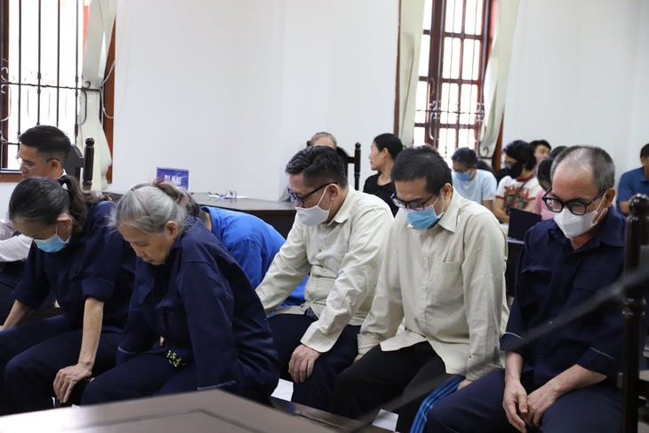 Tham ô tài sản, cựu trưởng ban quản trị chung cư Miếu Nổi nhận 11 năm 6 tháng tù