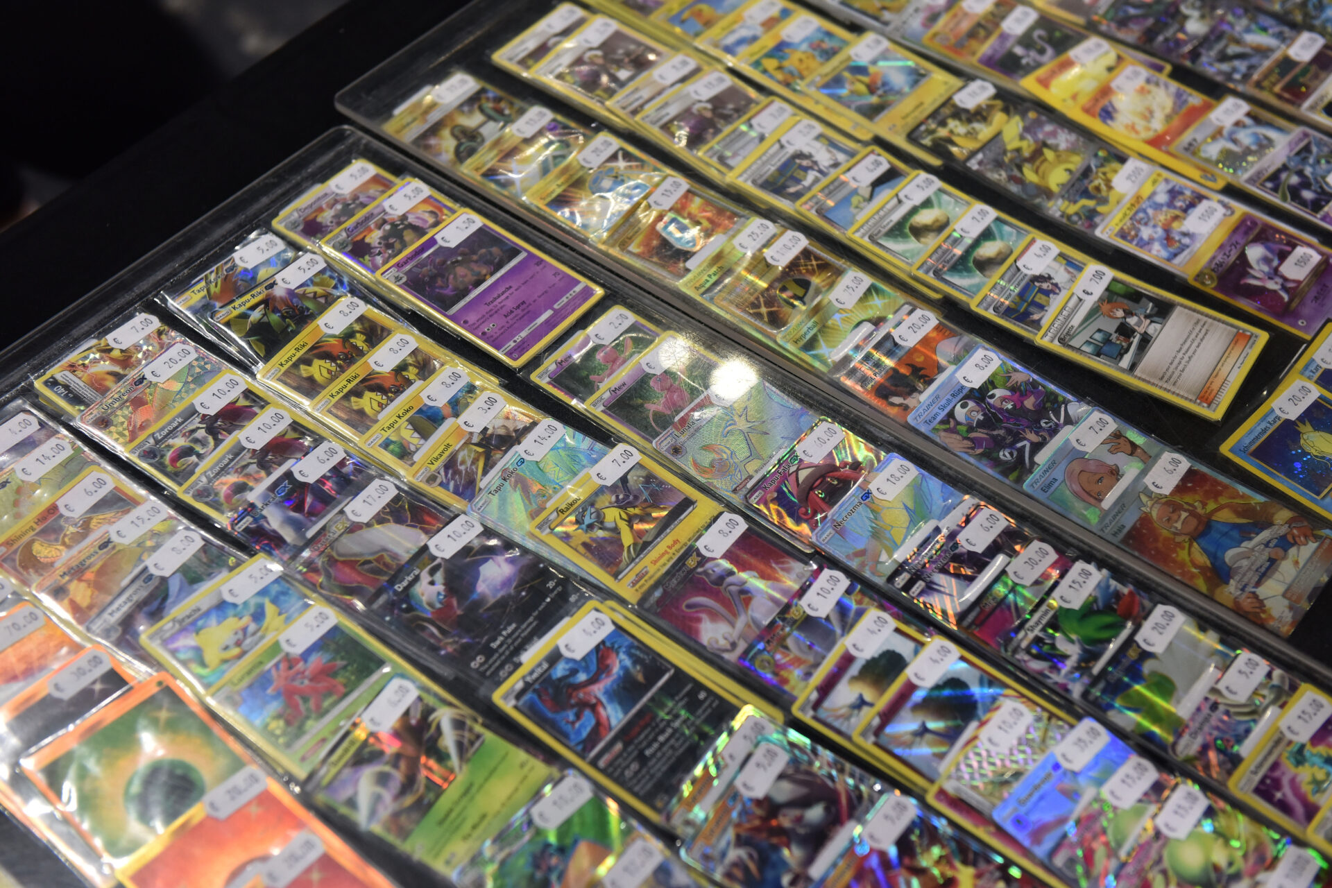 A onda mundial de roubos de cartas Pokémon