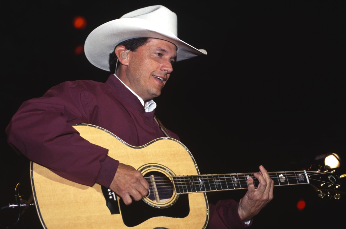 George Strait's 'Blue Clear Sky' inspired by Forrest Gump's iconic line