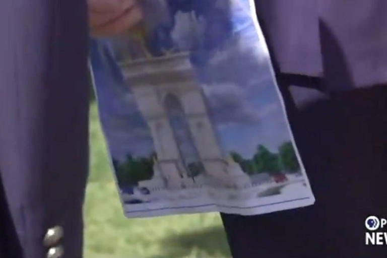 Trump's plans inadvertently exposed as cameraman zooms in on photo of ...