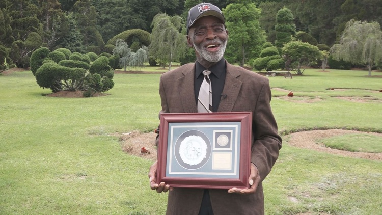 Pearl Fryar, famed topiary artist and community icon, remembered for ...