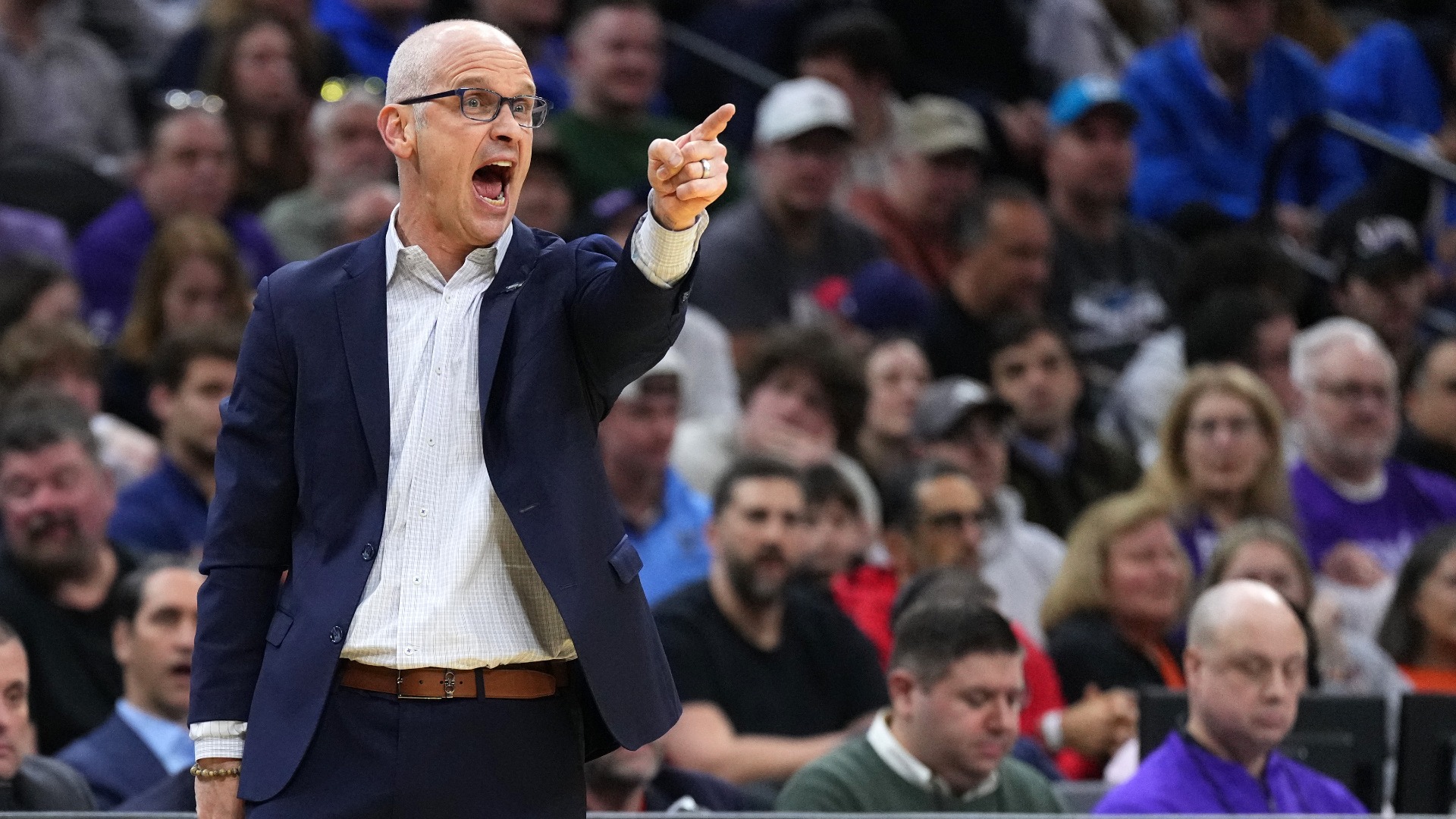 UConn vs. Michigan analysis: Team strategy & betting odds