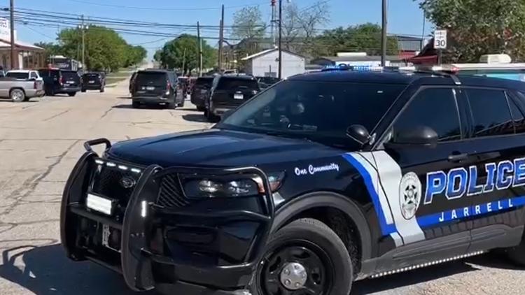 Suspect taken into custody after standoff in Jarrell