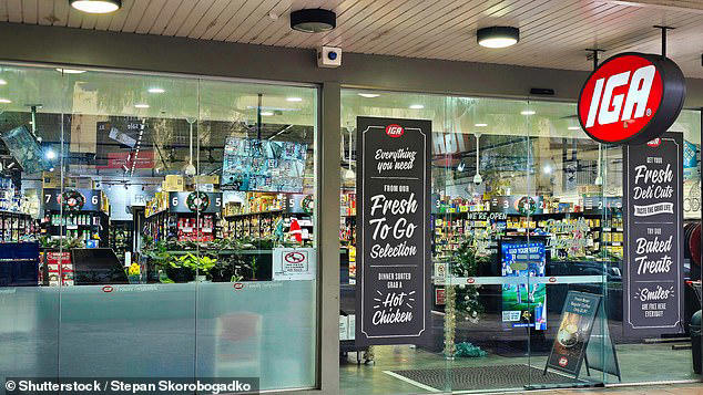 Shoppers outraged over 'ridiculous' $6 item at IGA: 'What a joke'