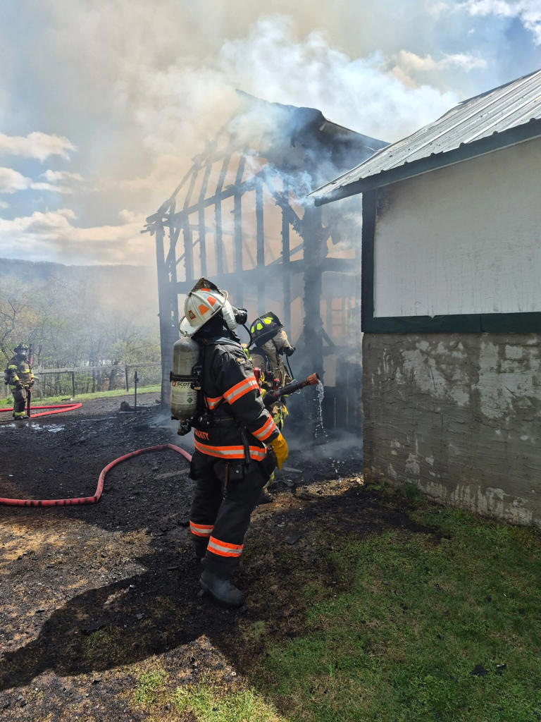 Roads closed as crews respond to barn fire in Shenandoah County