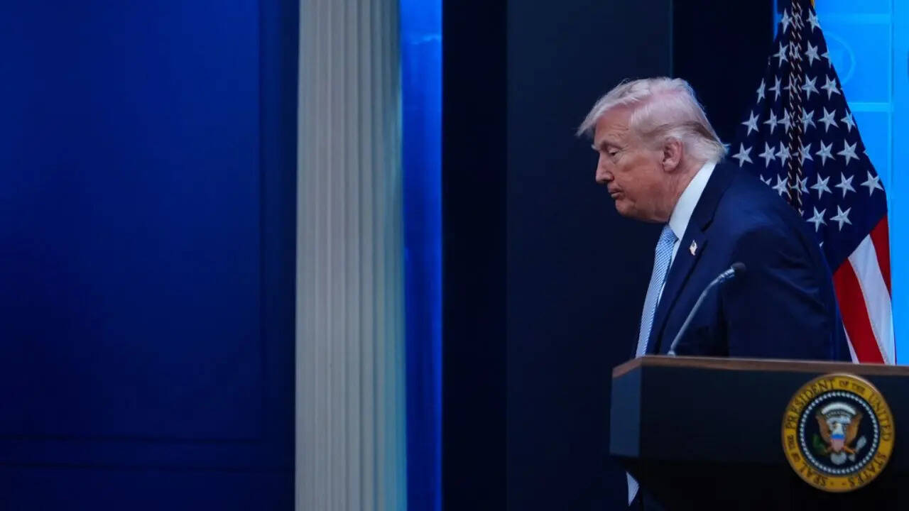 'All signs of dementia': Trump's health concerns explode after Iran tirade