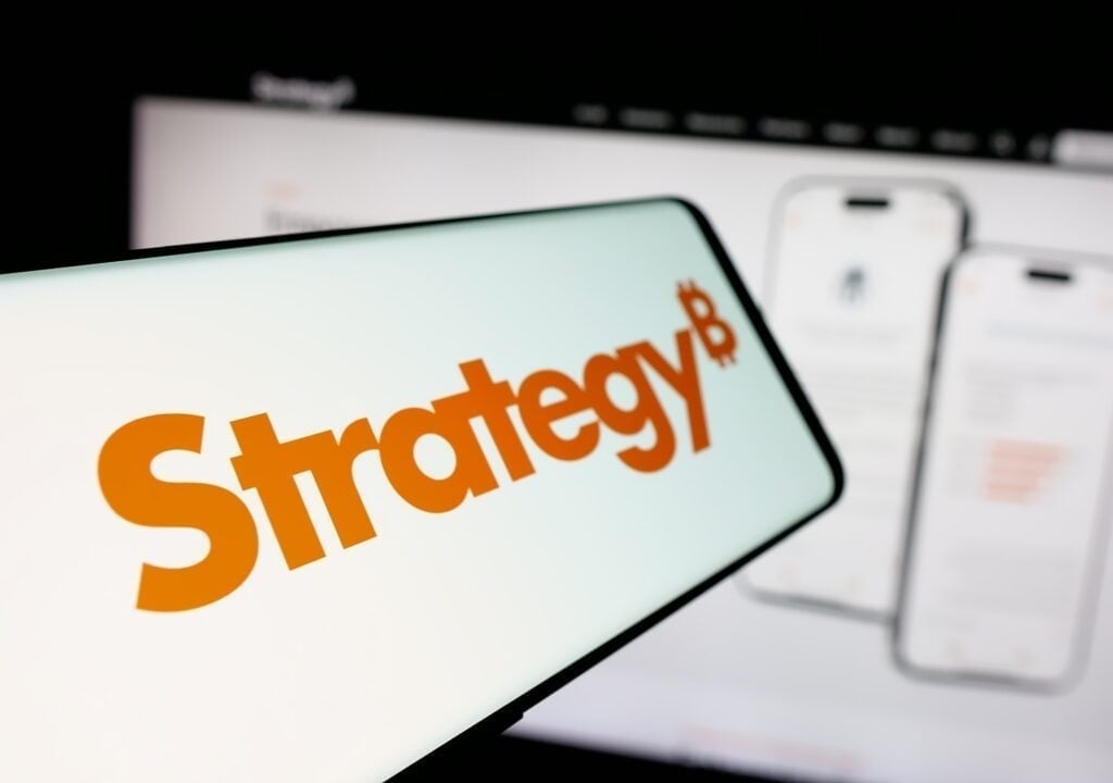 Strategy buys 4,871 bitcoin for $330M but sits on $5 billion in unrealized losses<br>