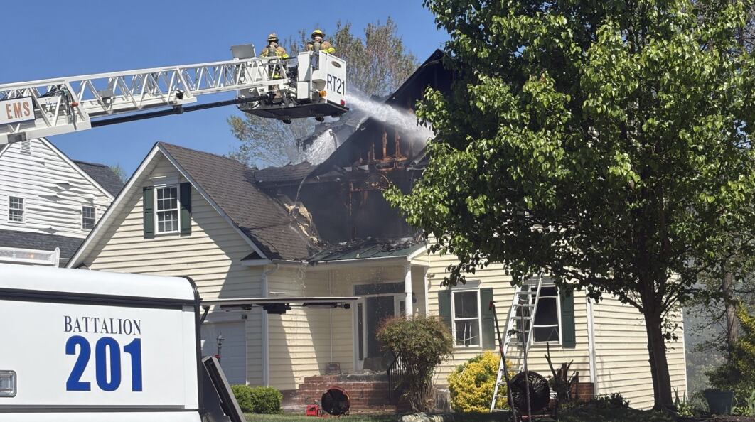 House total loss after Chesterfield fire; 5 people displaced