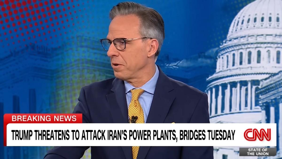 CNN star Jake Tapper reads Donald Trump's 'extraordinary graphic' Iran ...