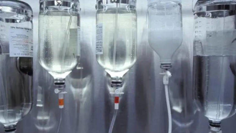 Soluciones intravenosas: entre la práctica médica y los riesgos del uso ...