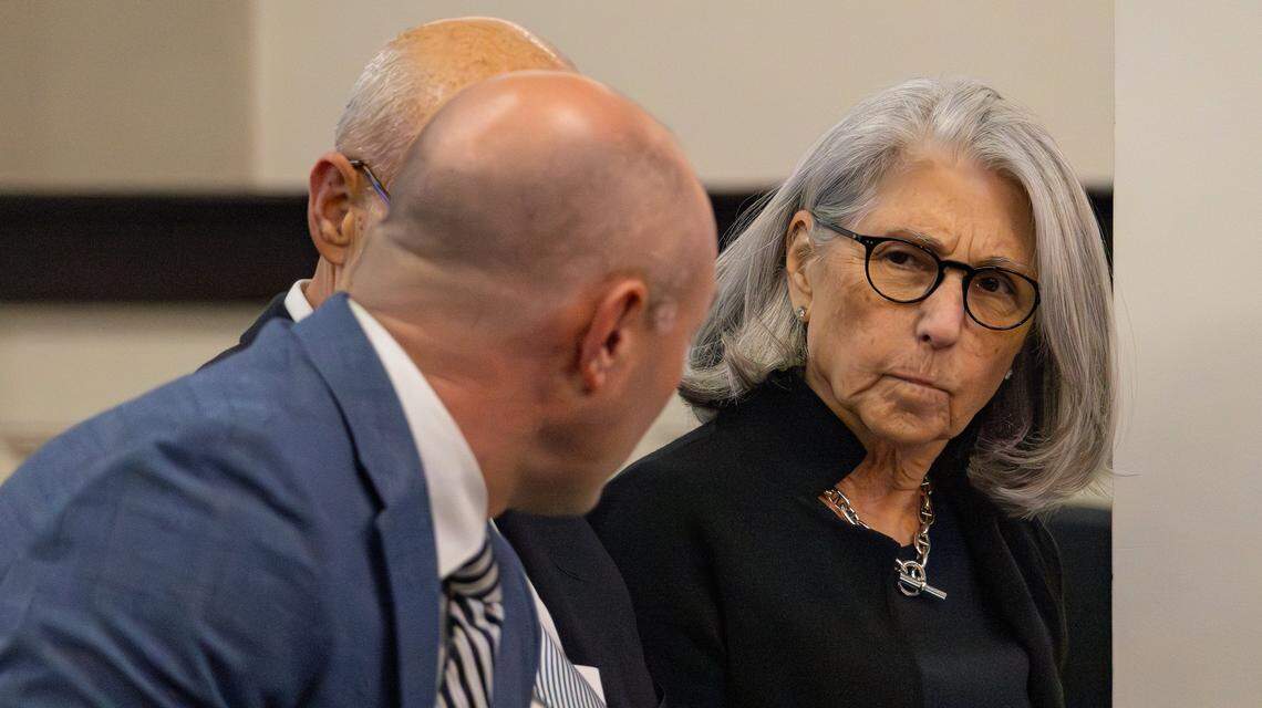 KY Supreme Court terminates impeachment of Fayette Judge Julie Goodman<br>