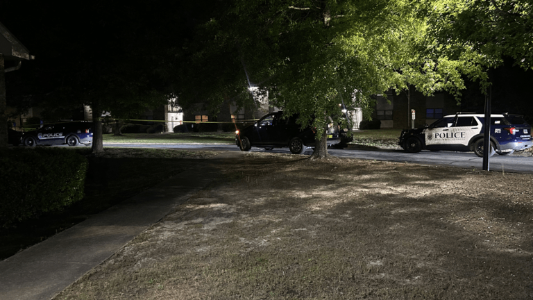 Columbus police investigate shooting at apartment complex off Warm ...