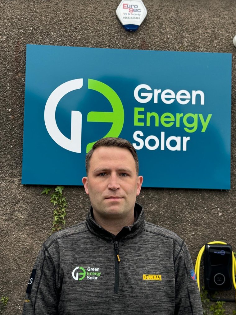 Solar panel waiting lists for homeowners as demand soars more than 50 ...
