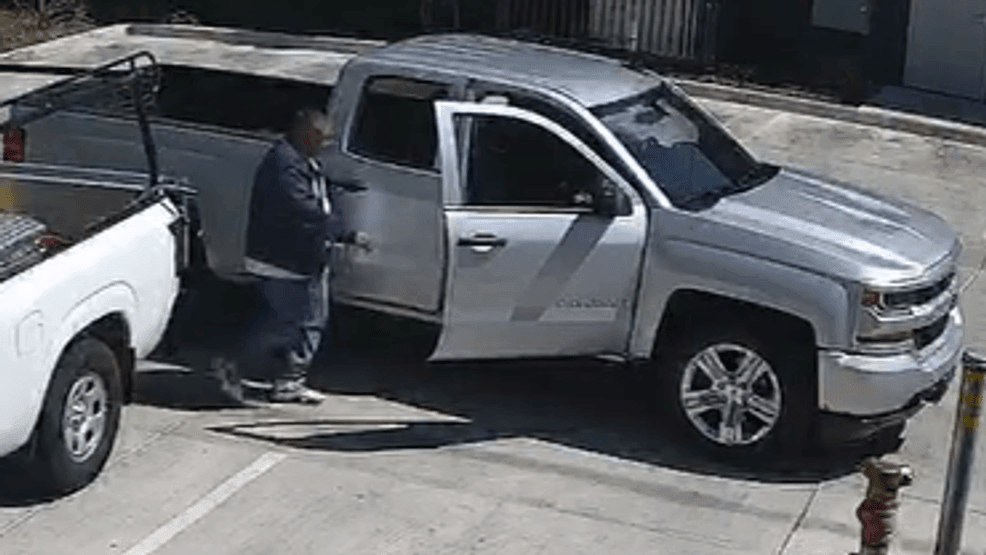 Video: Man caught on camera stealing a hose from the back of a truck