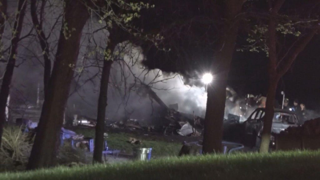 3 dead after house explosion, fire in downstate Troy, Illinois