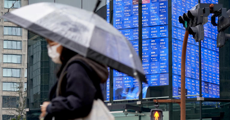 South Korea stocks fall over 5% as tech heavyweights follow plunge in ...
