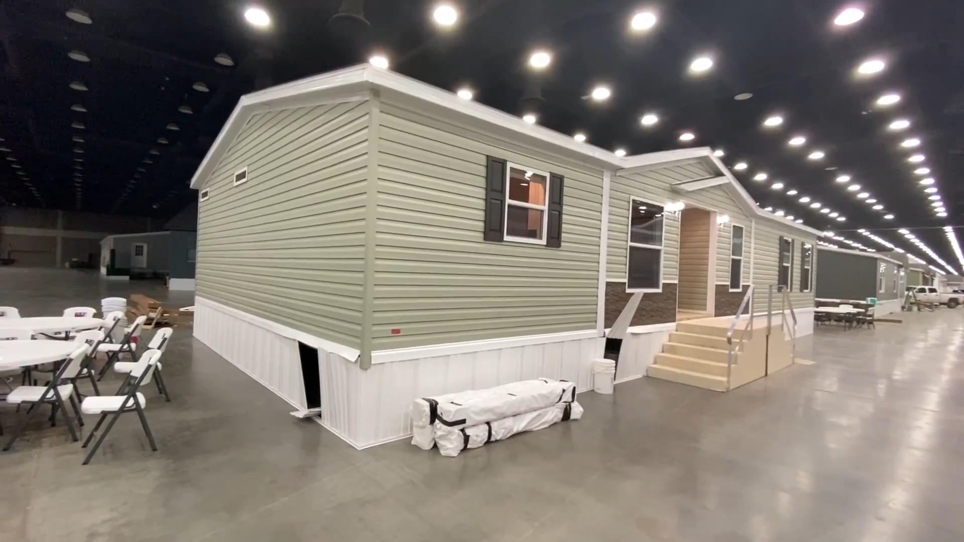 Larue 226 by Champion Homes | 3 bed, 2 bath mobile house tour