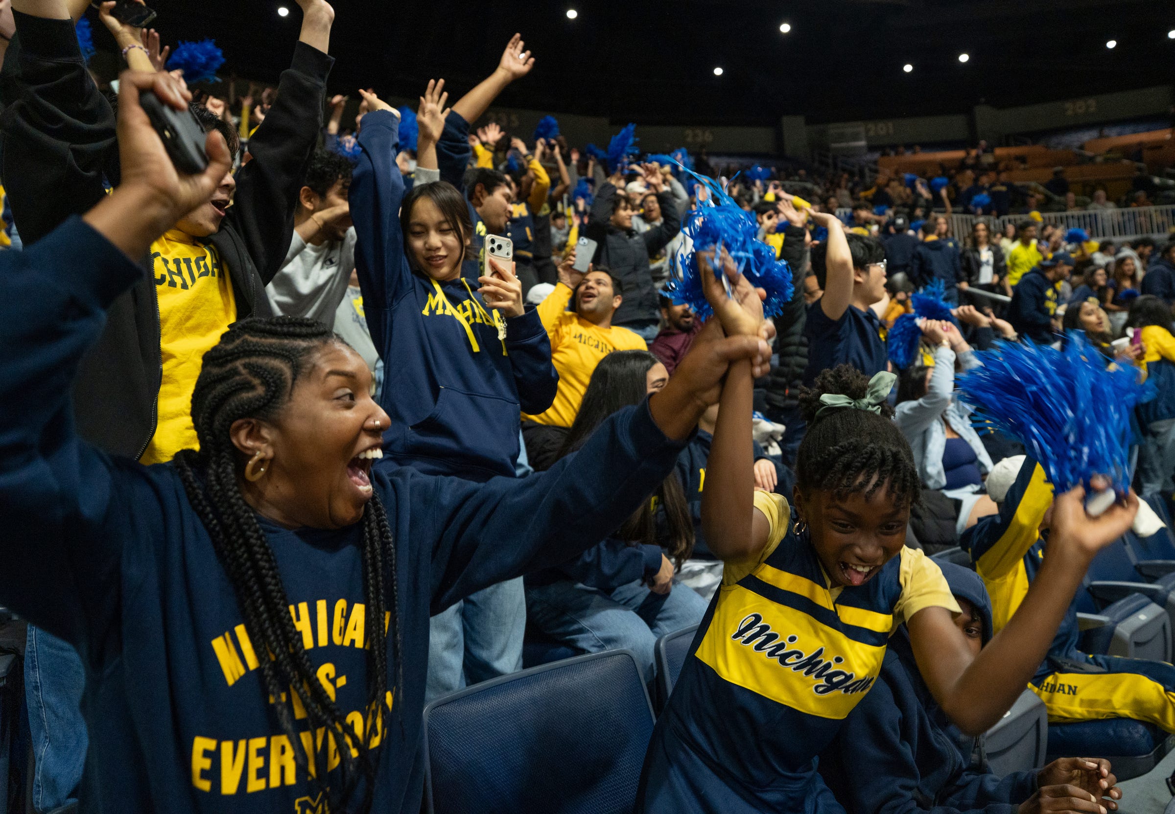 Ann Arbor buzzing as Michigan plays for a national championship