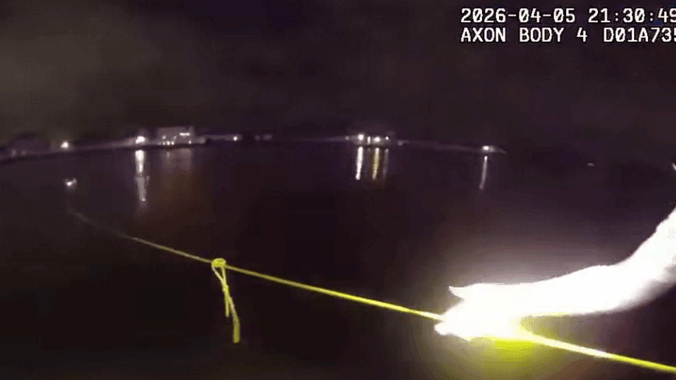 Deputies rescue Florida woman trapped in submerged car after crash into ...