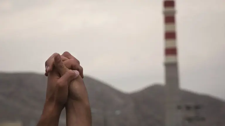 ‘Stand hand in hand’: Iran asks civilians to form human chains at power ...