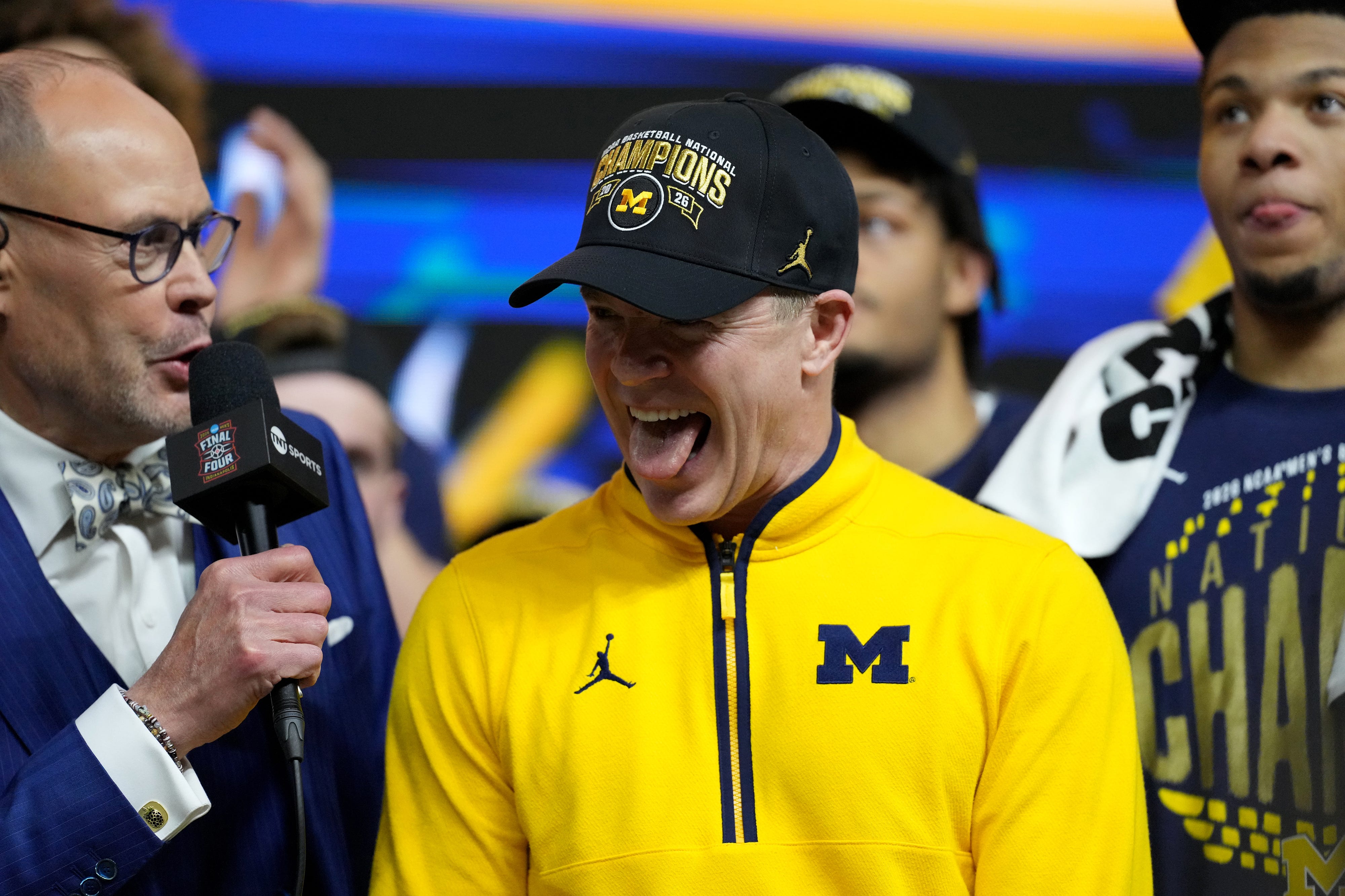 Michigan basketball coach Dusty May once did yardwork for Indiana coach ...