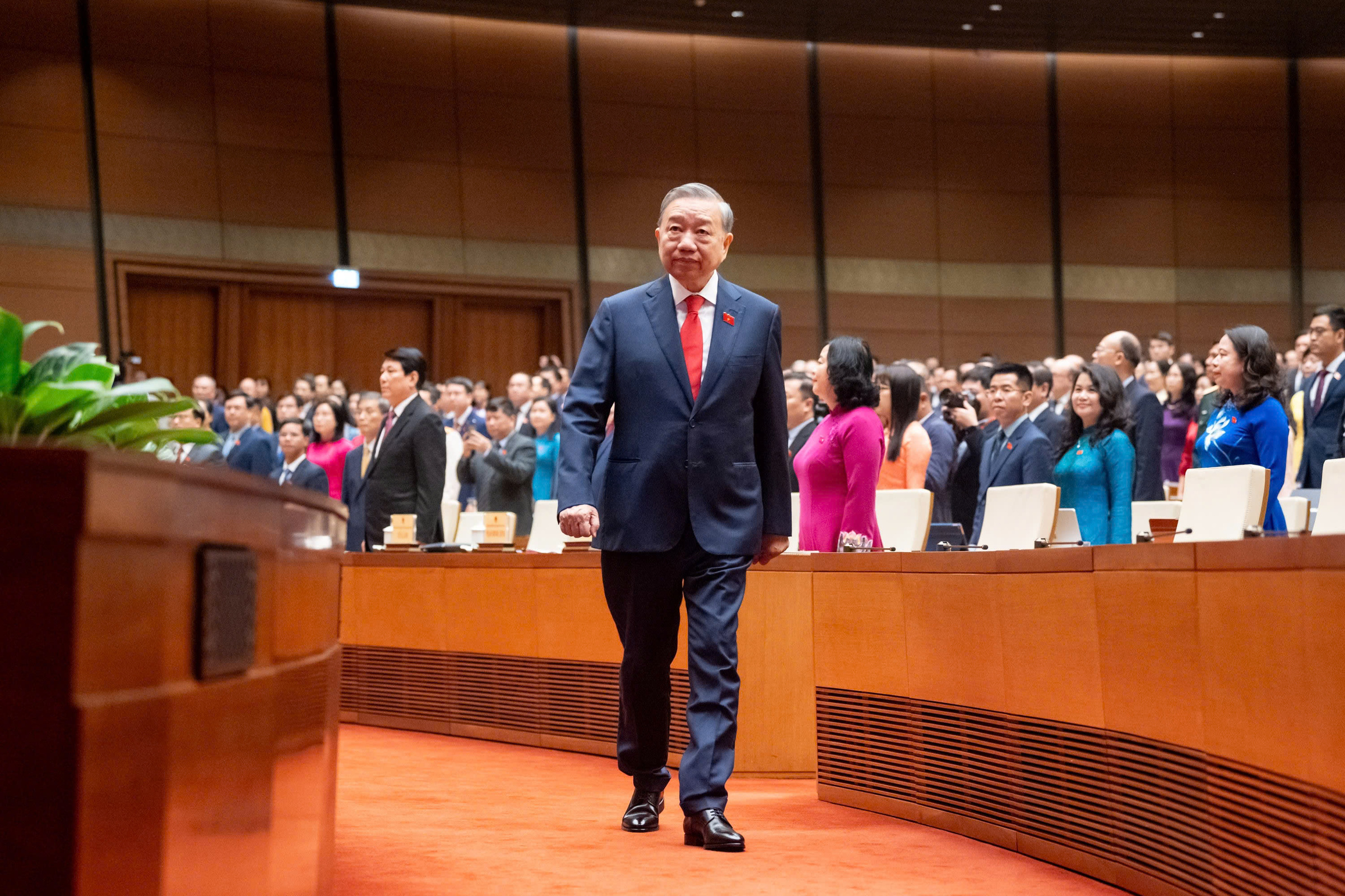 Không để đất nước tụt hậu, không để người dân mất cơ hội phát triển