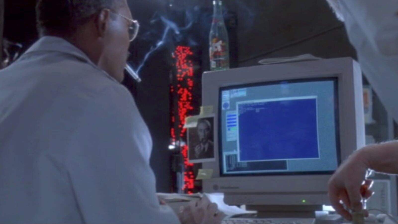 15 movie scenes that accidentally became way funnier over time