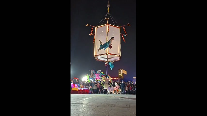 Spectacular aerial fire performance in Fujian, China