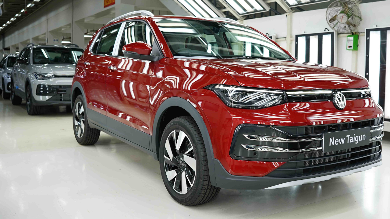 Volkswagen Taigun facelift revealed ahead of launch: Gets Tiguan ...