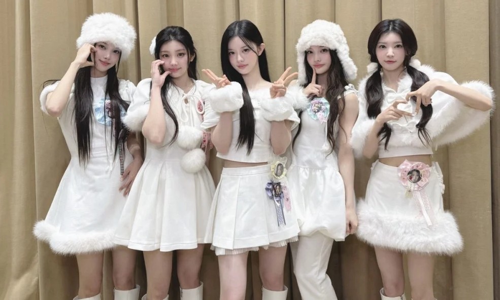 ILLIT hé lộ lịch trình trở lại