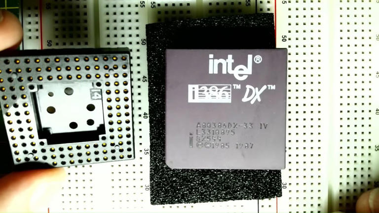 Electronics enthusiast begins breadboard-based Intel 386 system build