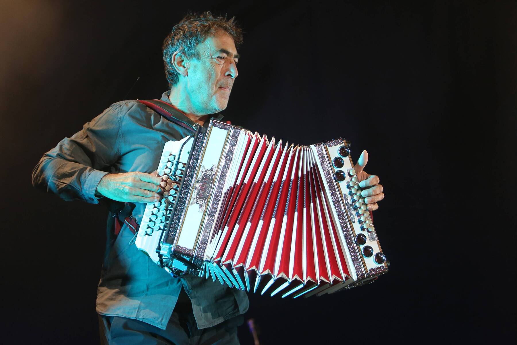 hubert-von-goisern-k-ndigt-nach-b-hnenpause-neue-tour-an