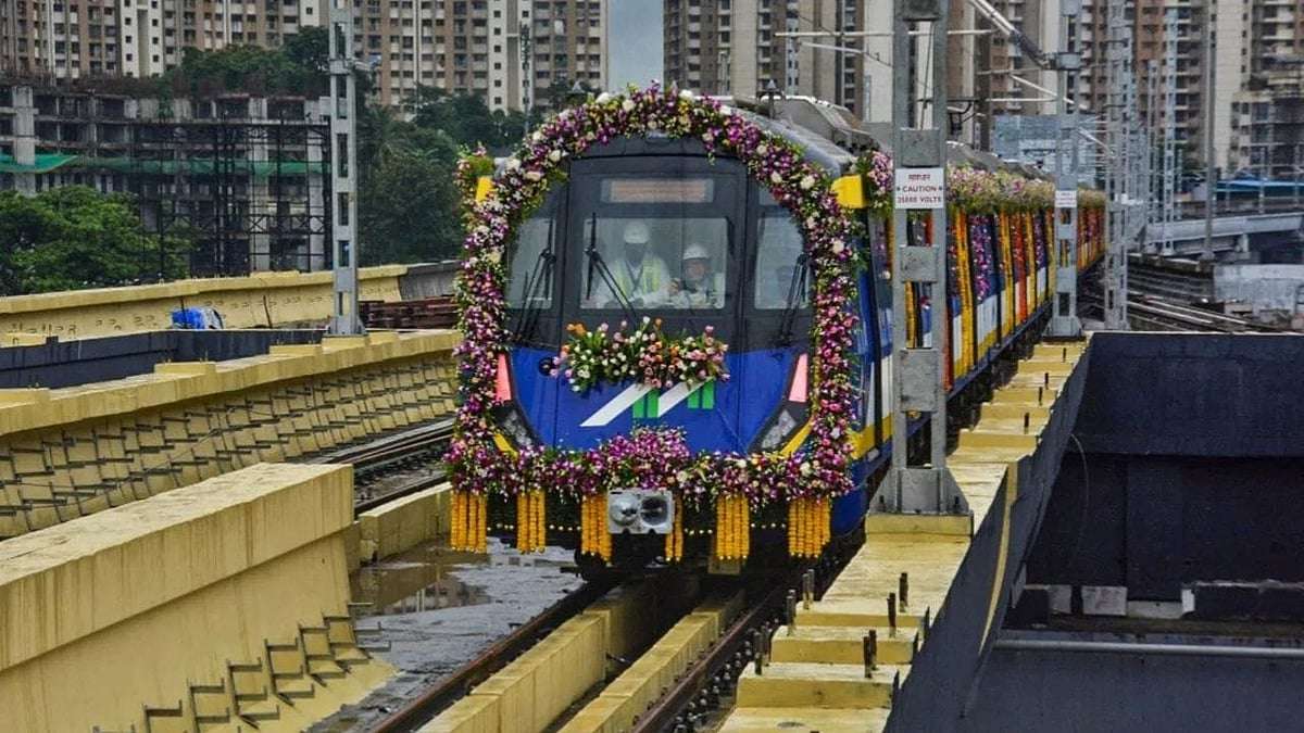 Maharashtra CM inaugurates Mumbai Metro lines 9, 2B