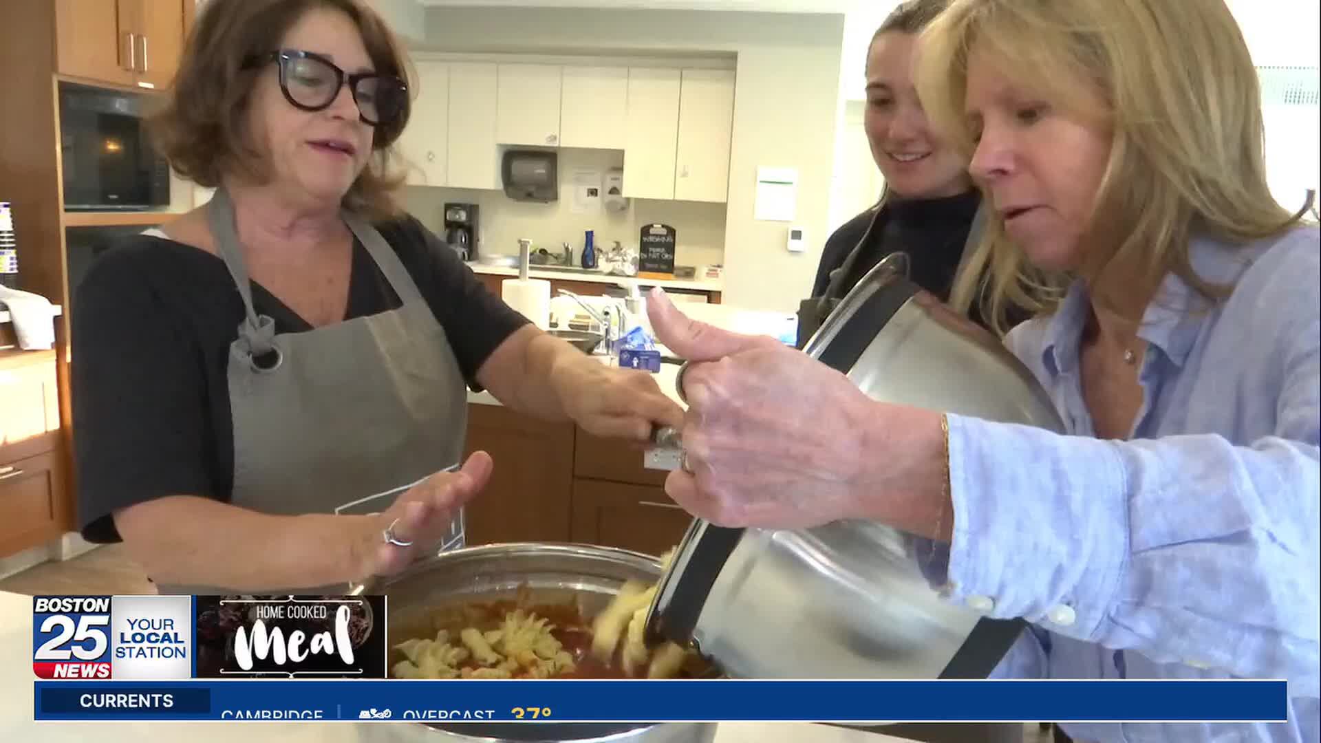 ‘A home cooked meal is awesome’: Volunteers create elaborate feasts for ...