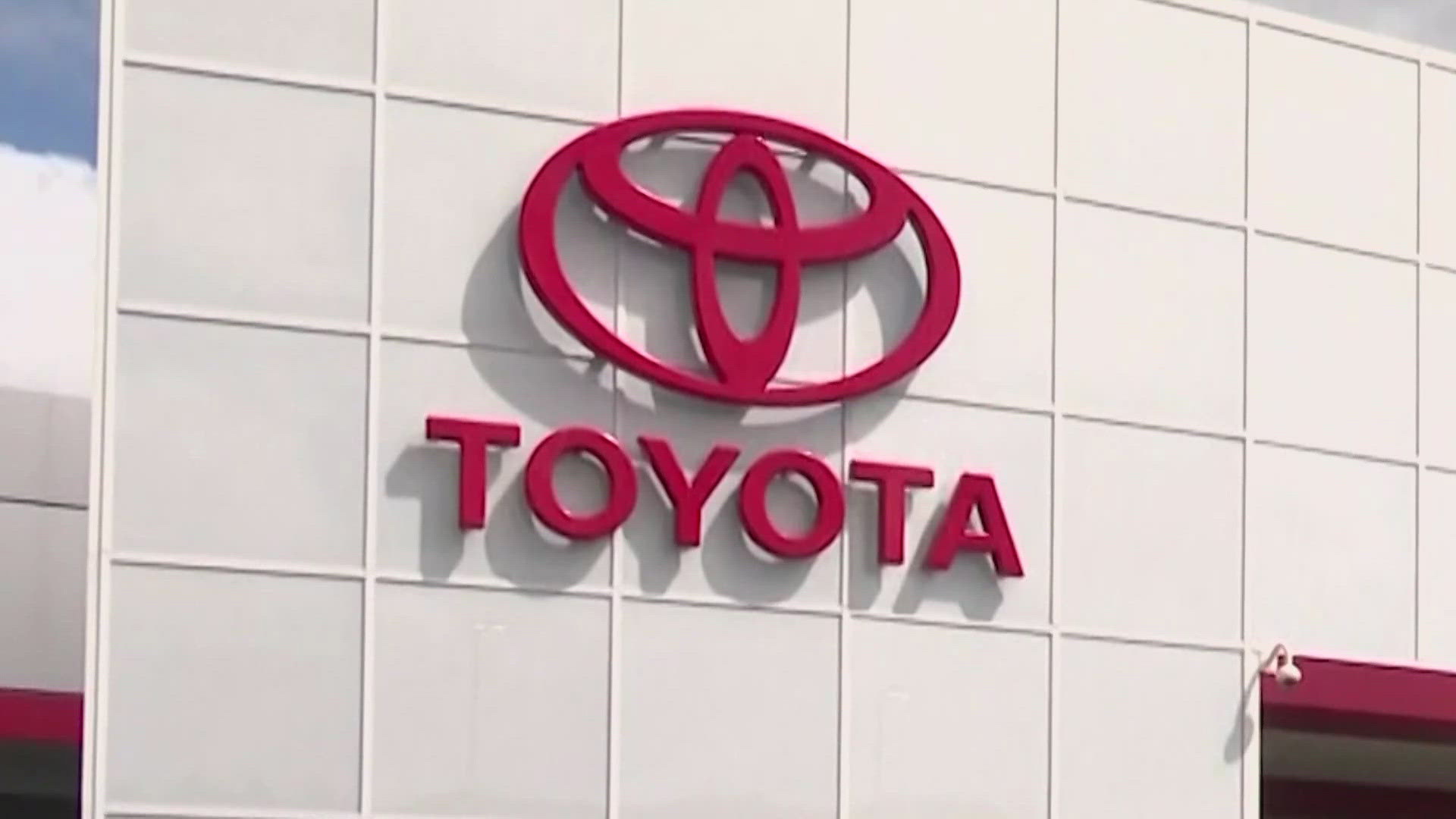 Toyota recalls 73,000 Corolla Cross hybrids over warning sound issue