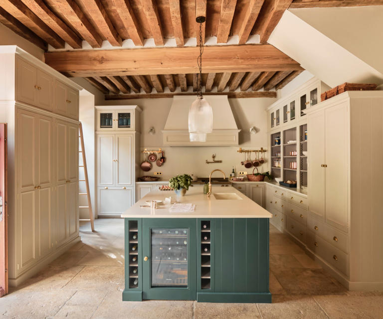 How to actually design a kitchen island layout that adds ample function ...
