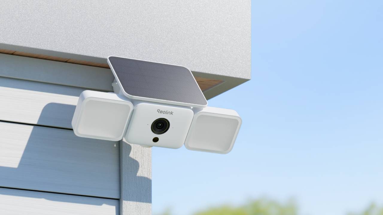 Reolink’s new security camera has a seriously impressive solar panel ...