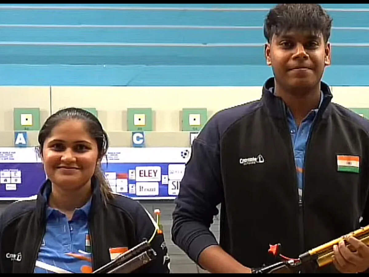 Indian shooters Palak and Mukesh win gold with world record