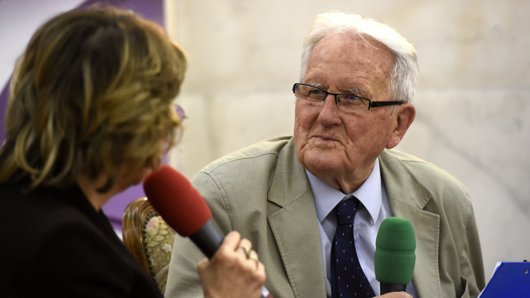 Meghalt Czigány György