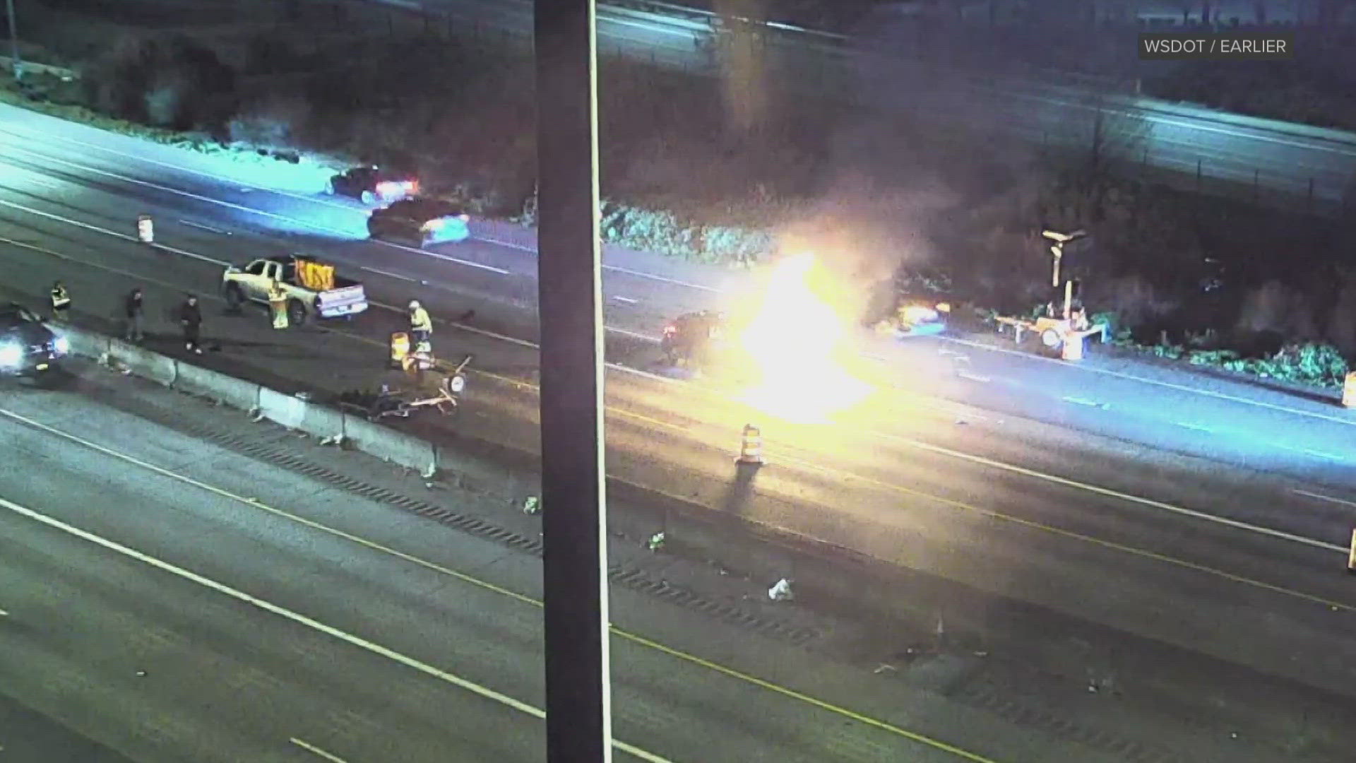 Breaking: Car fire blocks I-405 in Renton