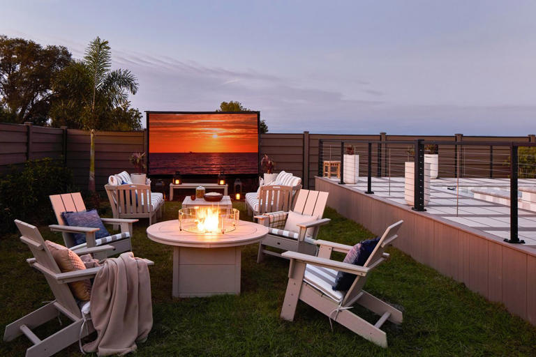 HGTV unveils its 2026 smart home in a vacation hotspot. See inside the ...