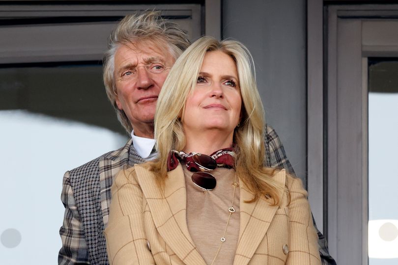 Rod Stewart and Penny Lancaster 'desperately missing each other' as she ...